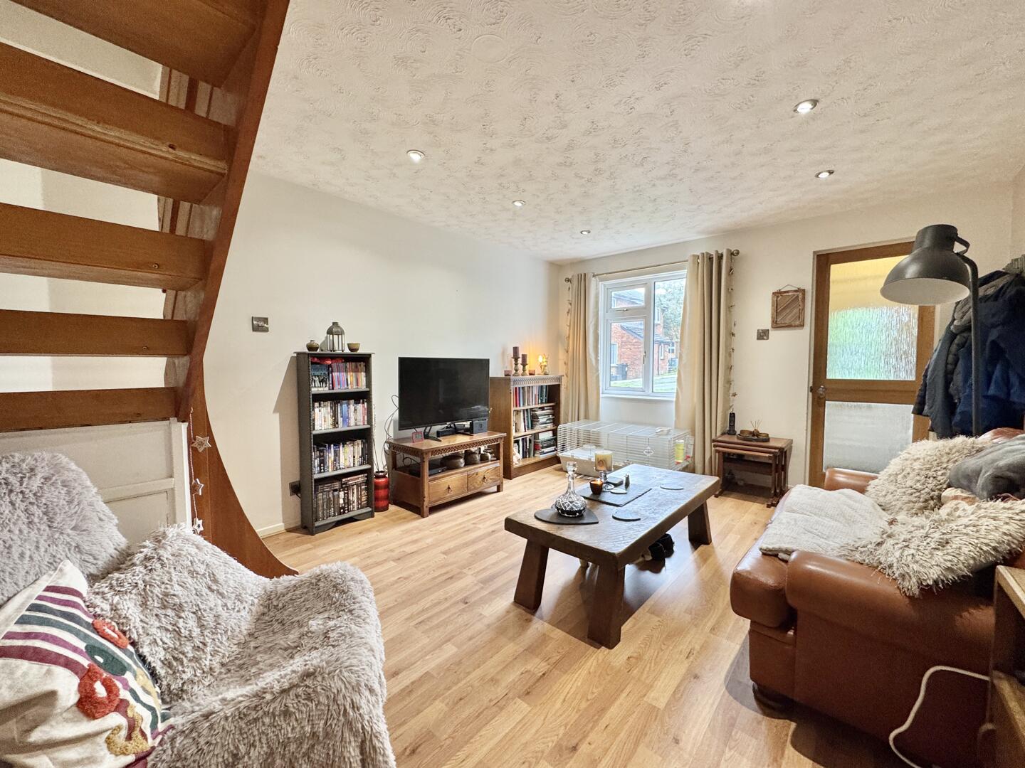 2 bed property in Hawthorn Way, Truro